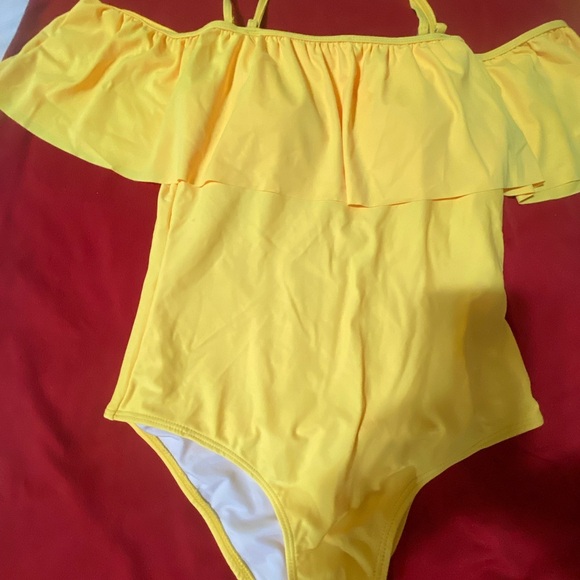 Yellow Off-Shoulder Swimsuit - Picture 3 of 11